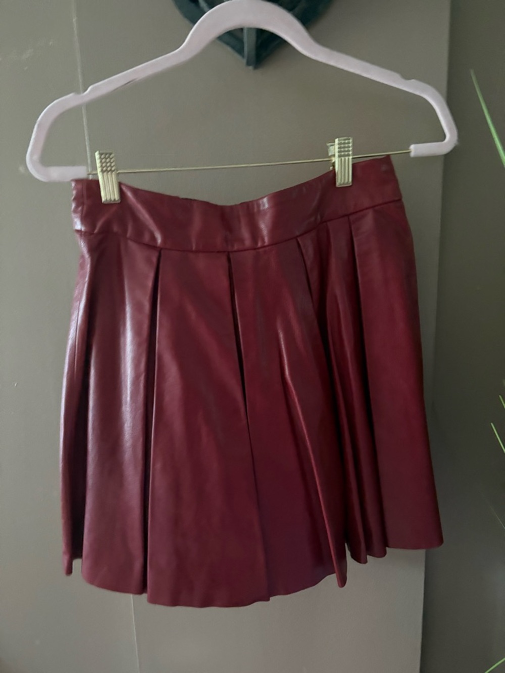 Alice + Olivia Coral-Red Suede Pleated Skater Skirt